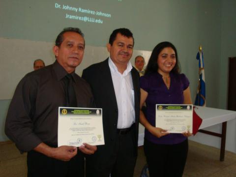 De Izq. a Der. Lic. Israel Rivas; Lic. Wilber Hernández y Licda. Roxana Galdámez